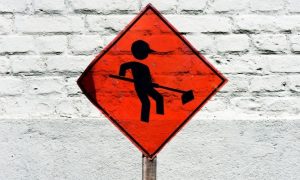 placas de sinalização de obras