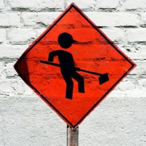 placas de sinalização de obras