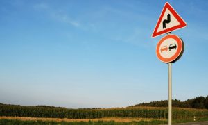 sinalização de trânsito